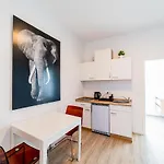Renoviert Und Modern